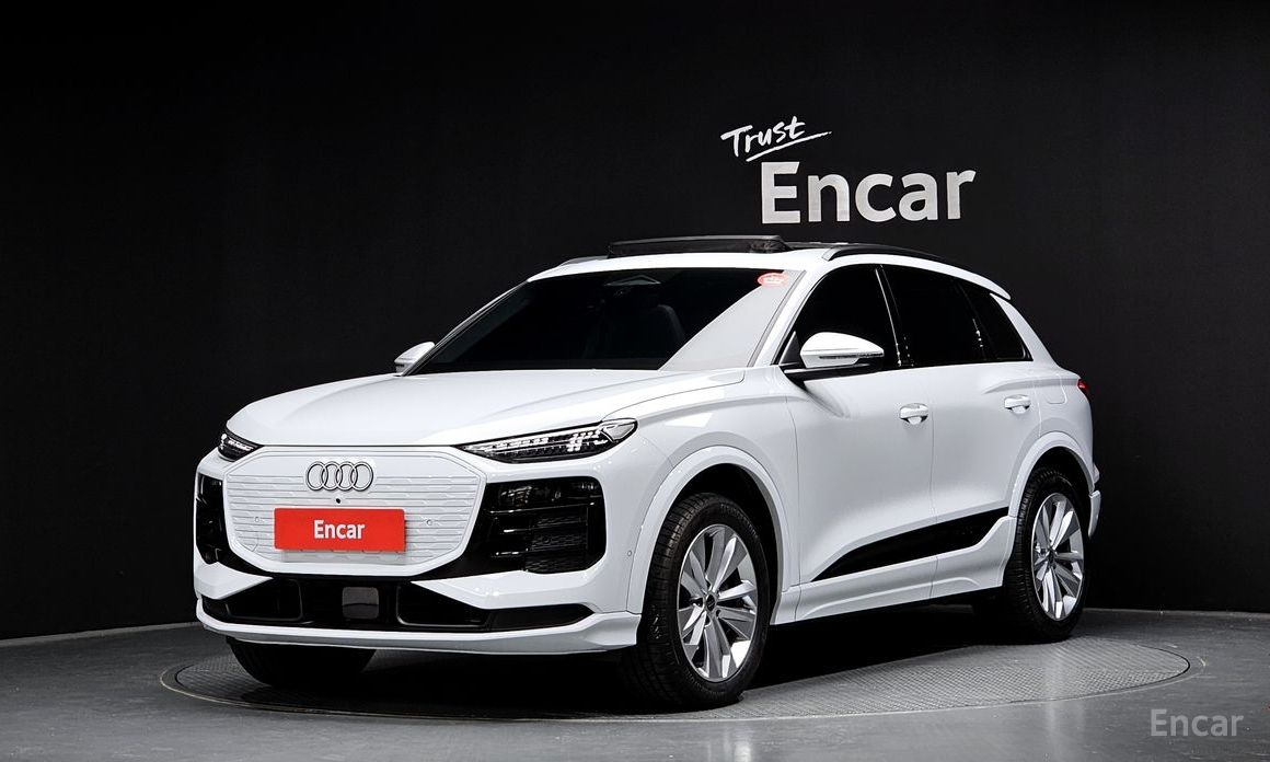  Audi Q6 e-tron