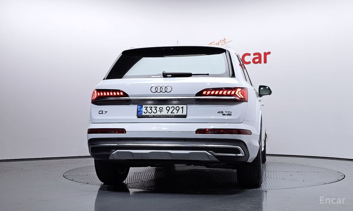  Audi Q7