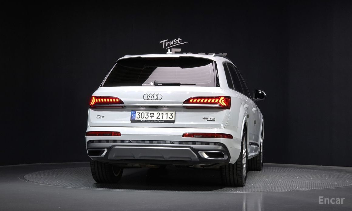  Audi Q7