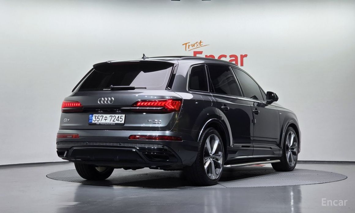  Audi Q7