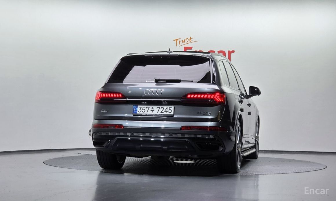  Audi Q7