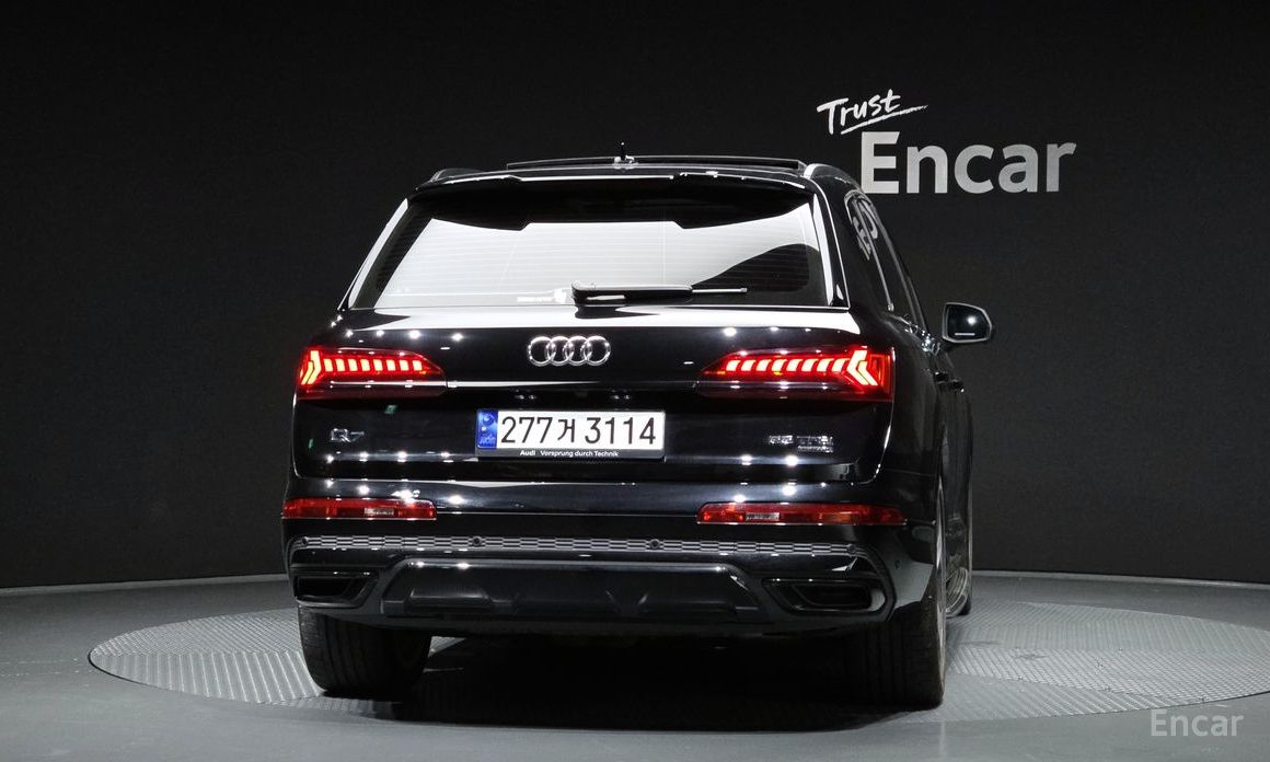  Audi Q7