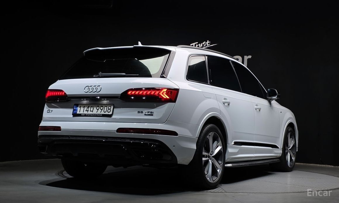  Audi Q7