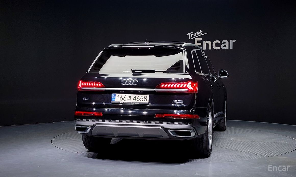  Audi Q7