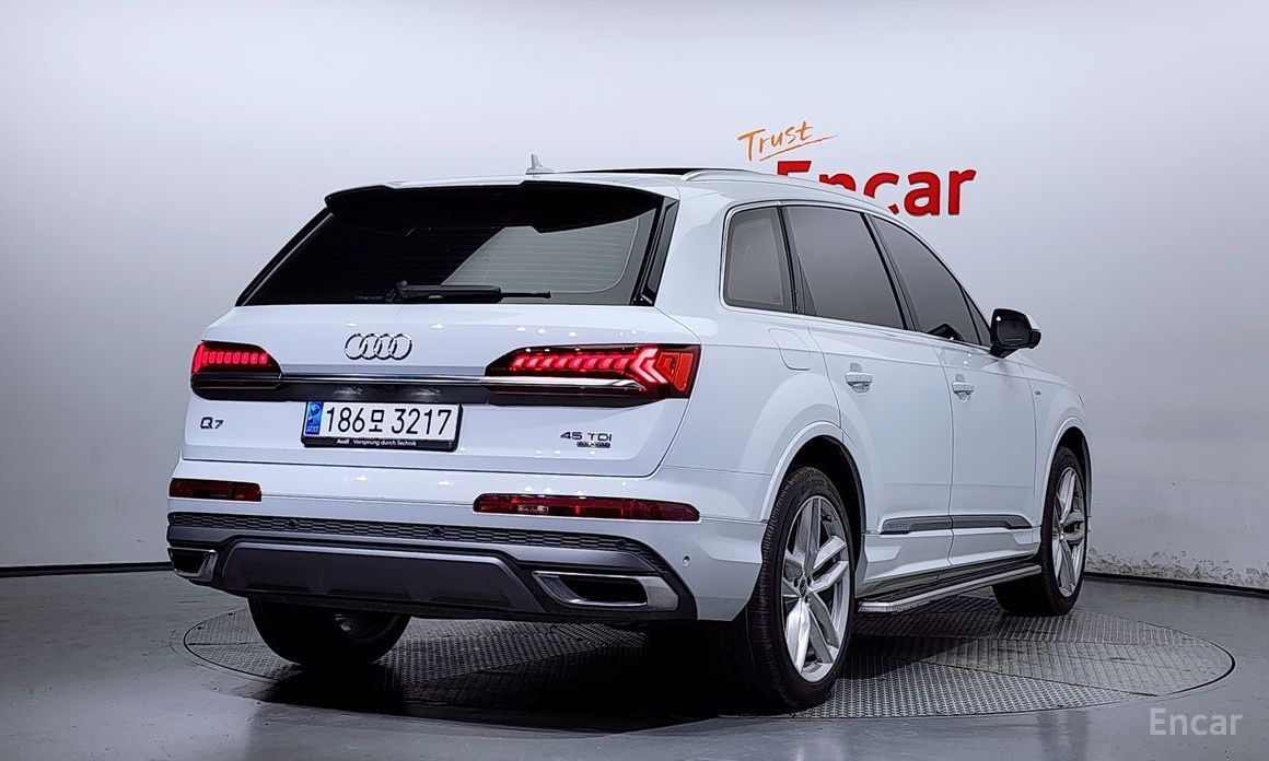  Audi Q7