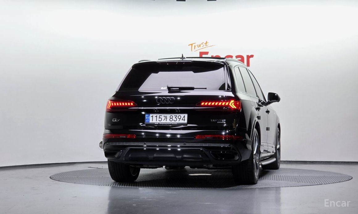  Audi Q7