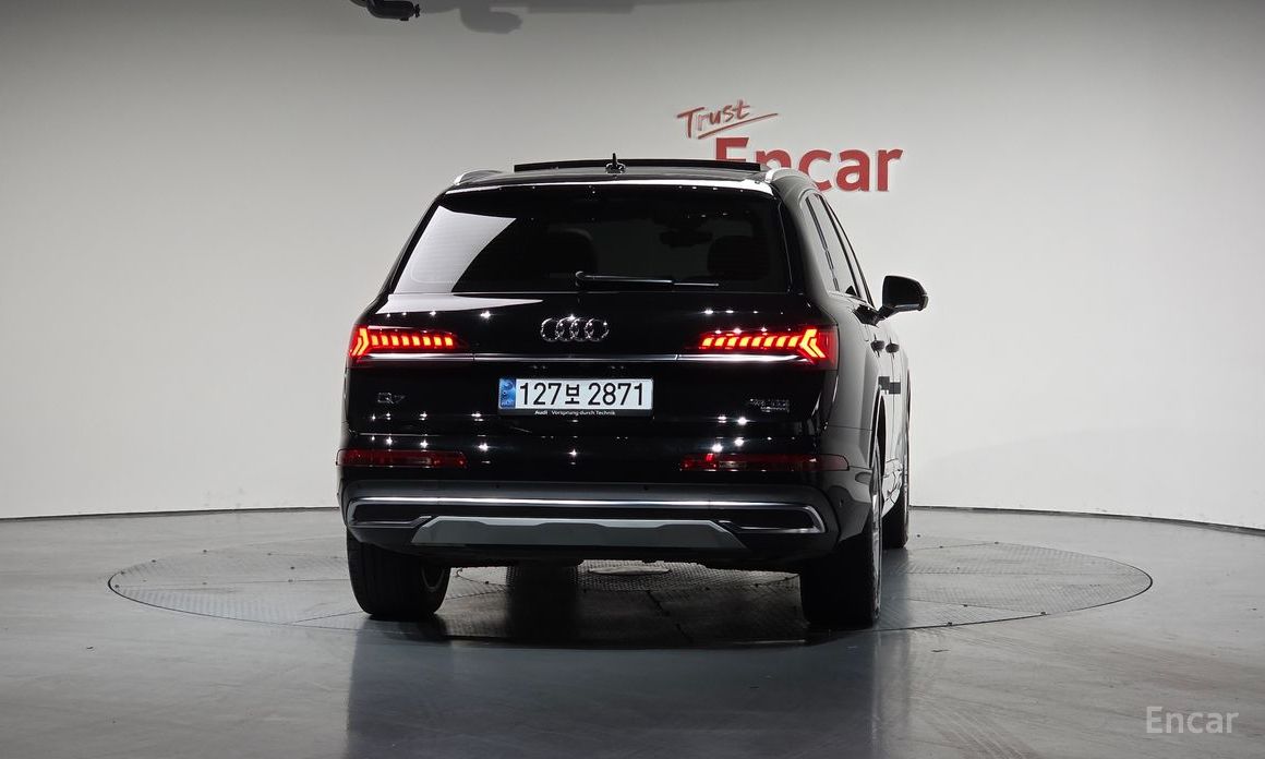  Audi Q7