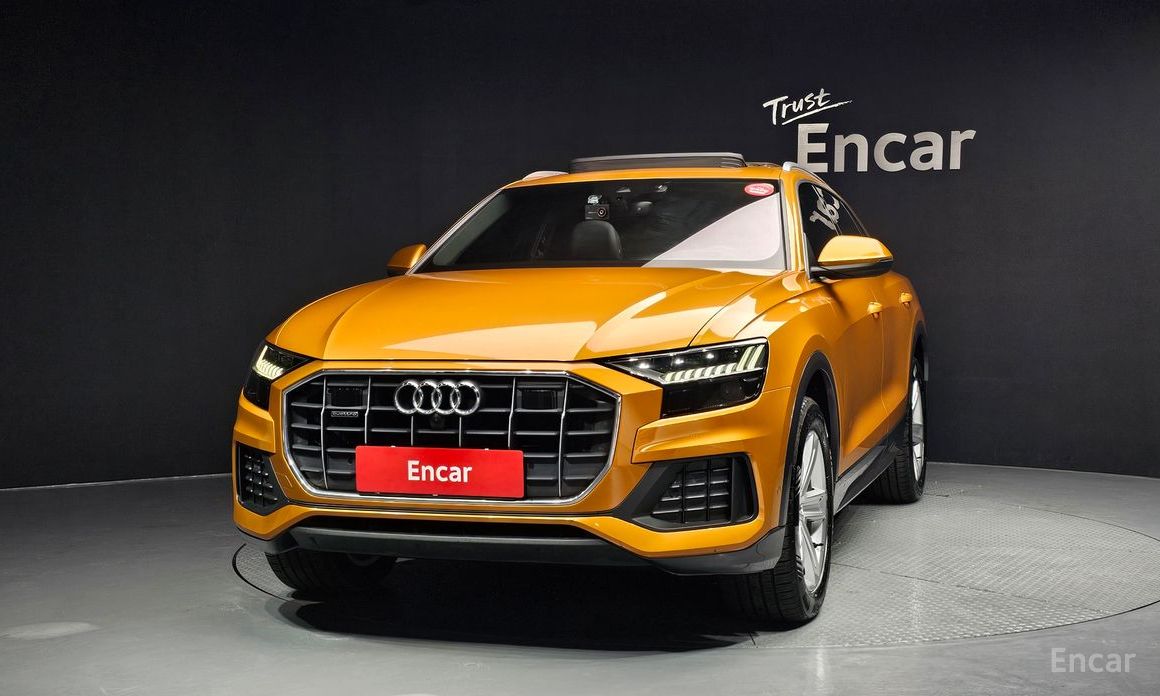  Audi Q8