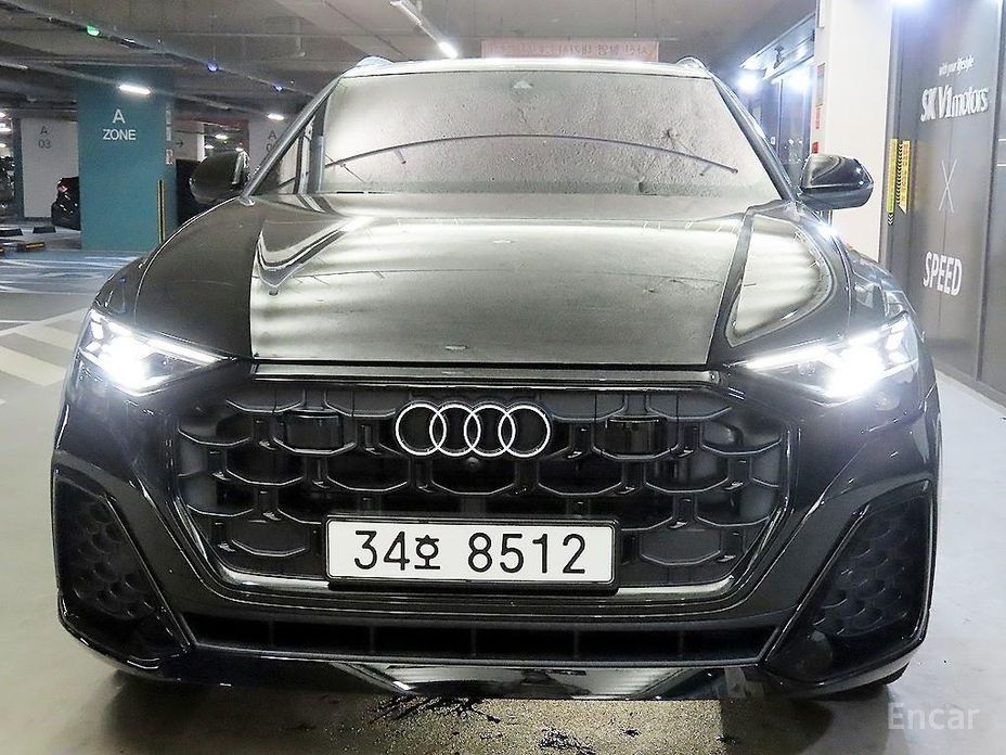  Audi Q8
