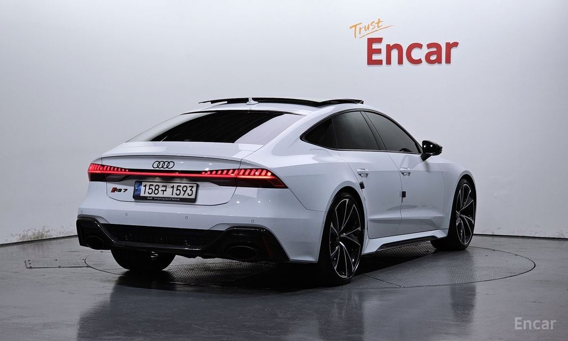  Audi RS7