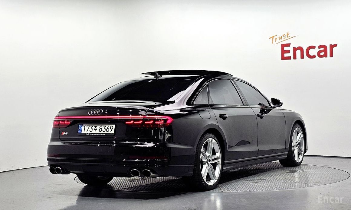  Audi S8