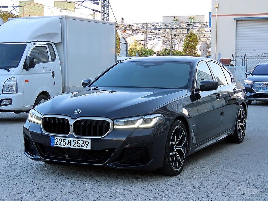  BMW 5-Series