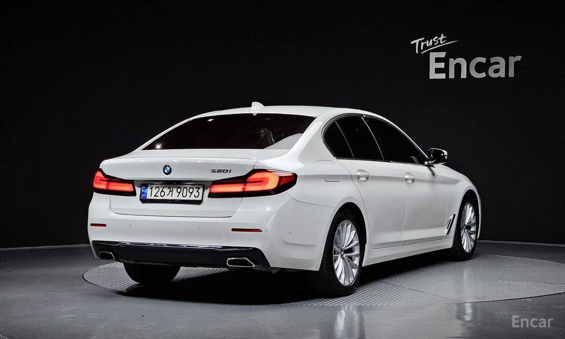  BMW 5-Series