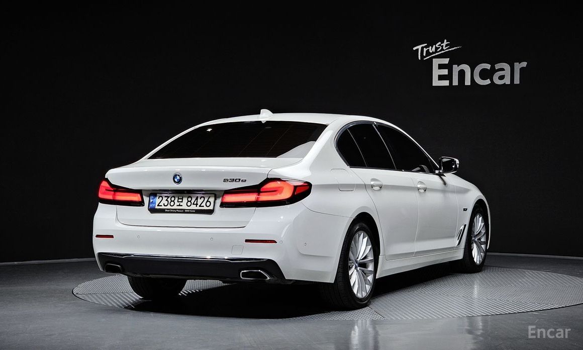  BMW 5-Series