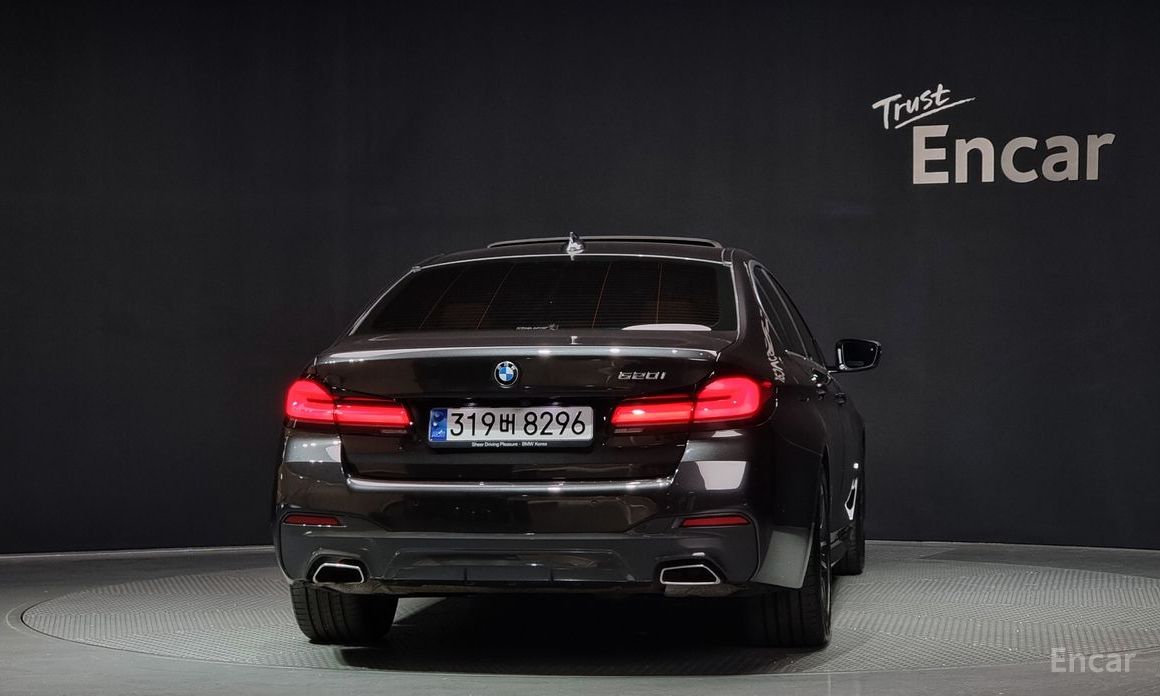  BMW 5-Series