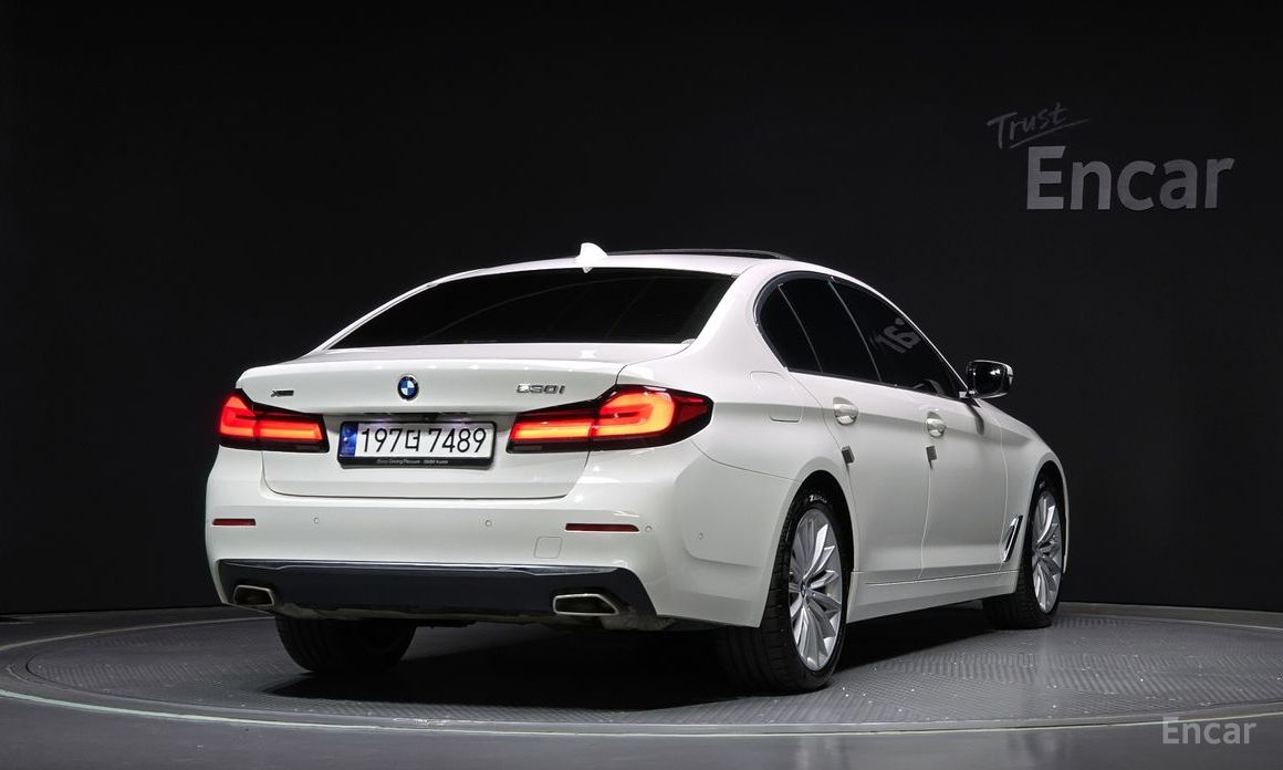  BMW 5-Series