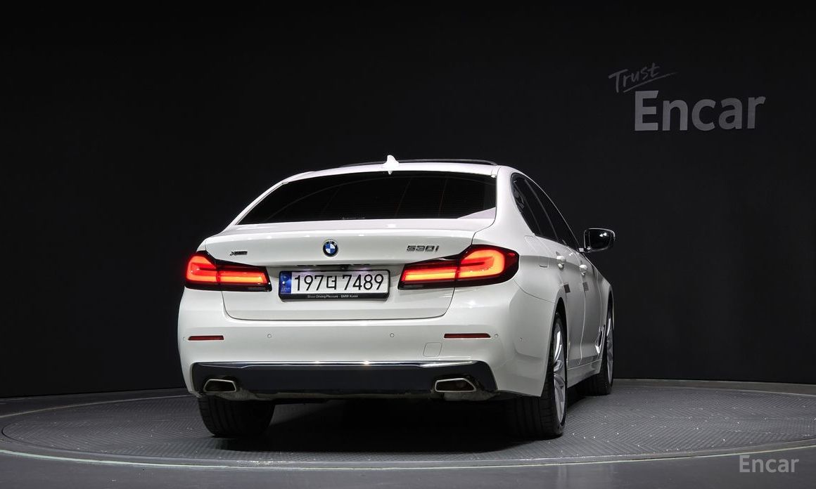  BMW 5-Series