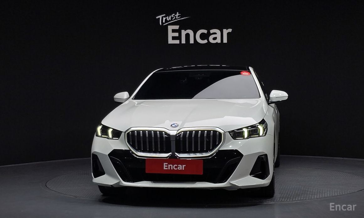  BMW 5-Series