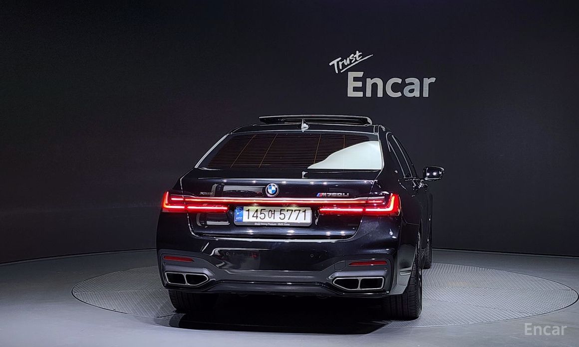  BMW 7-Series
