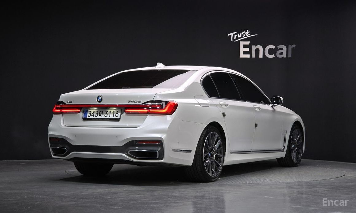  BMW 7-Series
