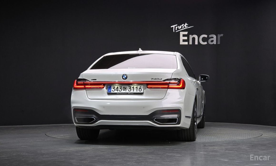  BMW 7-Series