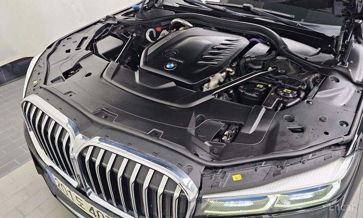  BMW 7-Series
