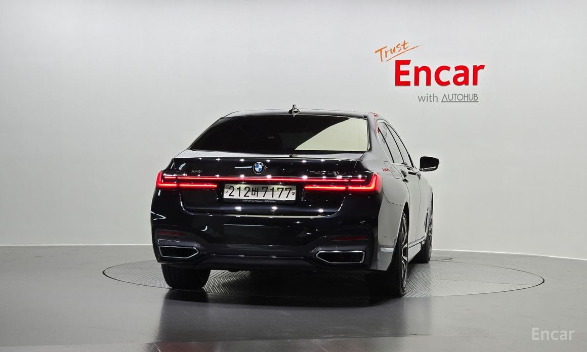  BMW 7-Series