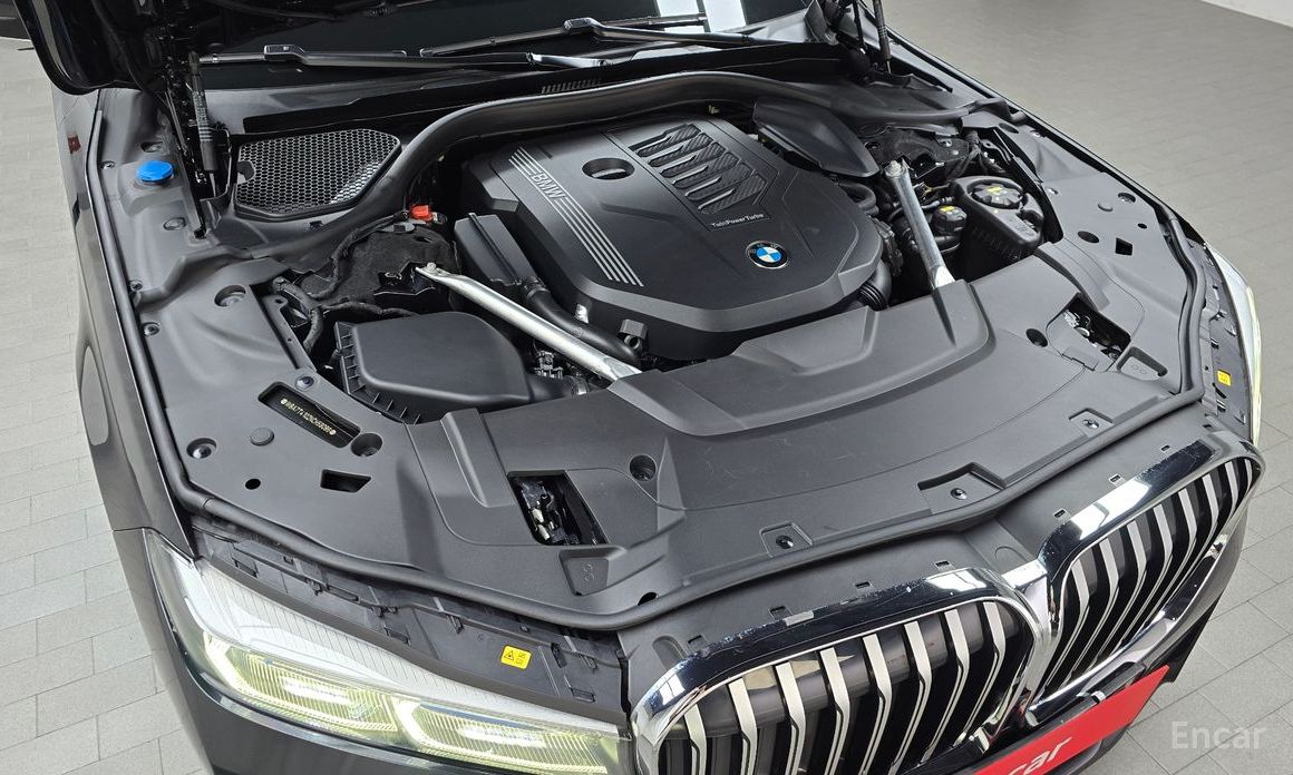  BMW 7-Series