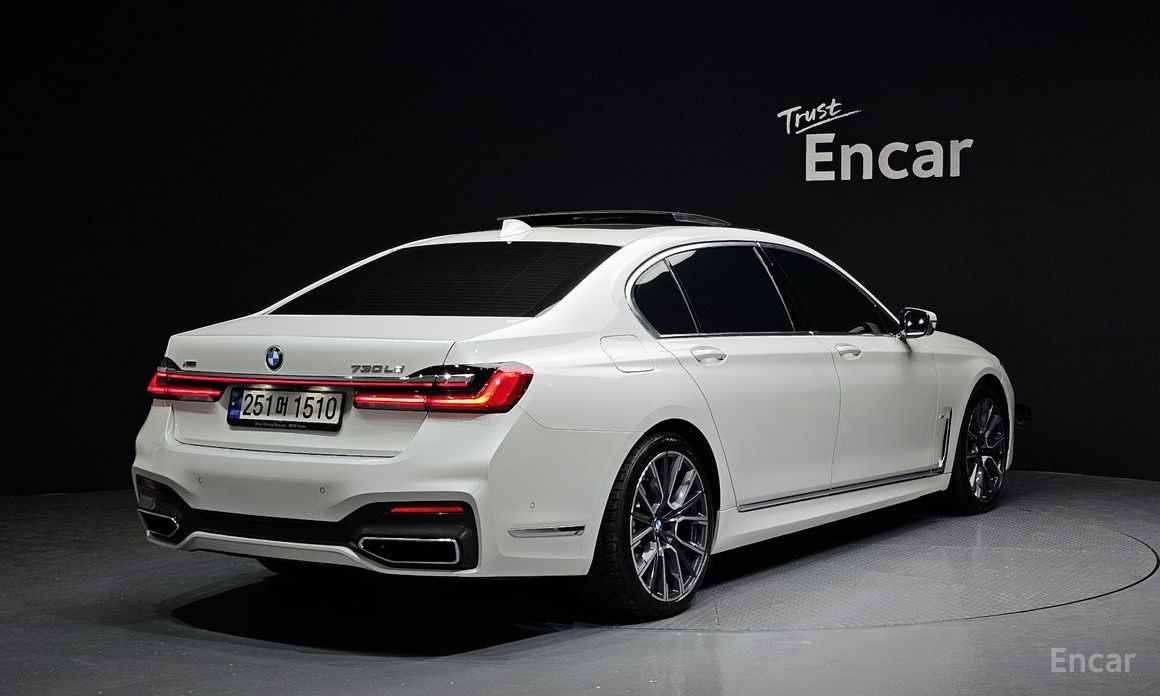  BMW 7-Series