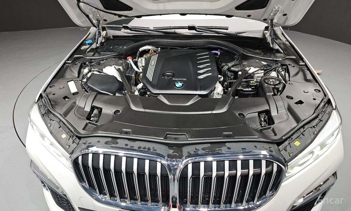  BMW 7-Series