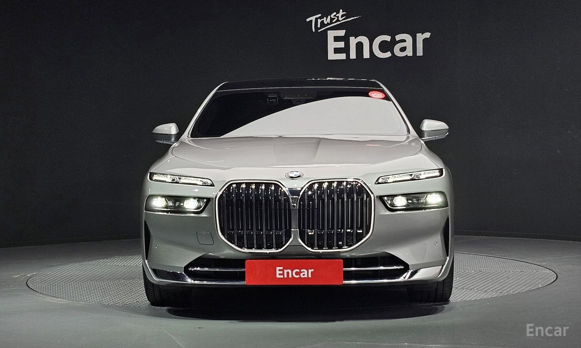  BMW 7-Series