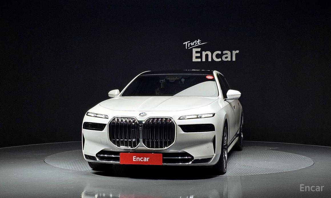  BMW 7-Series