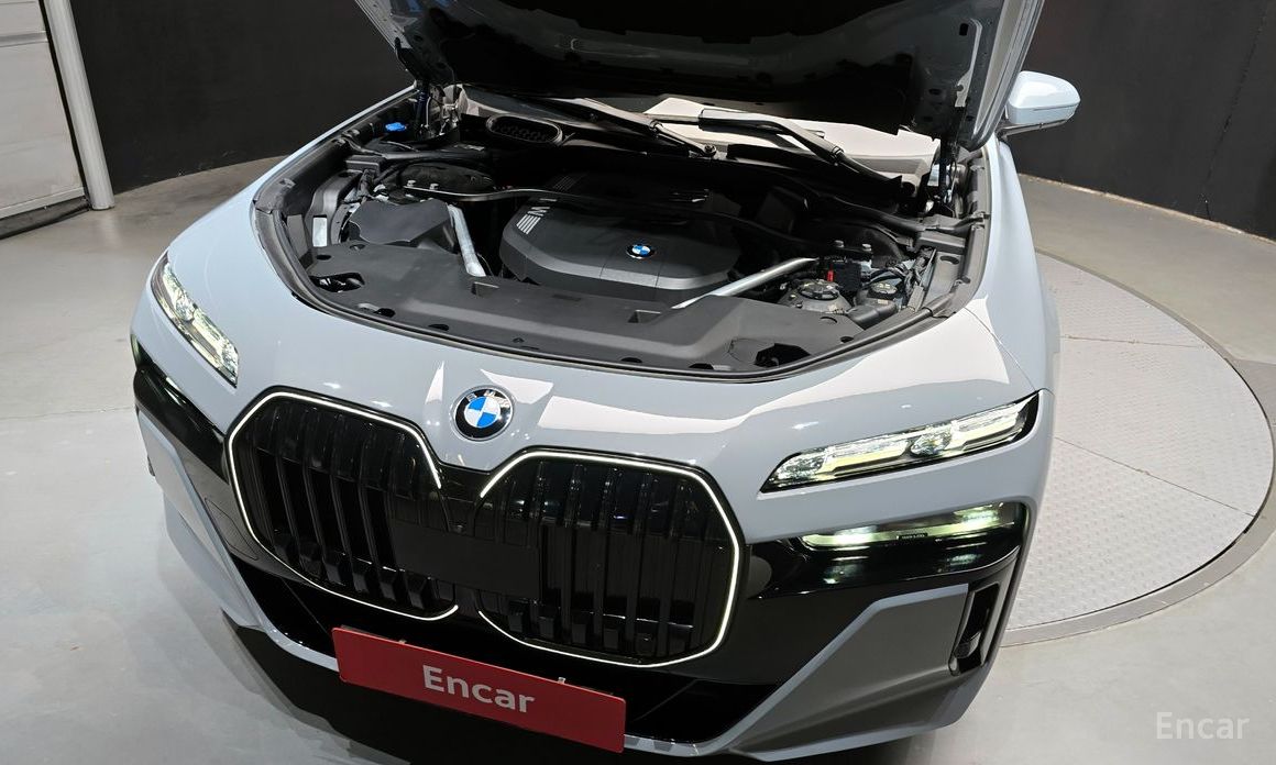  BMW 7-Series