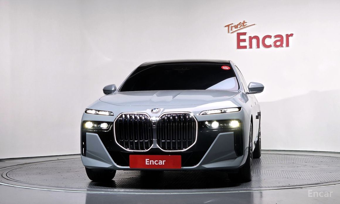  BMW 7-Series
