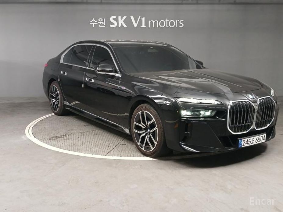  BMW 7-Series
