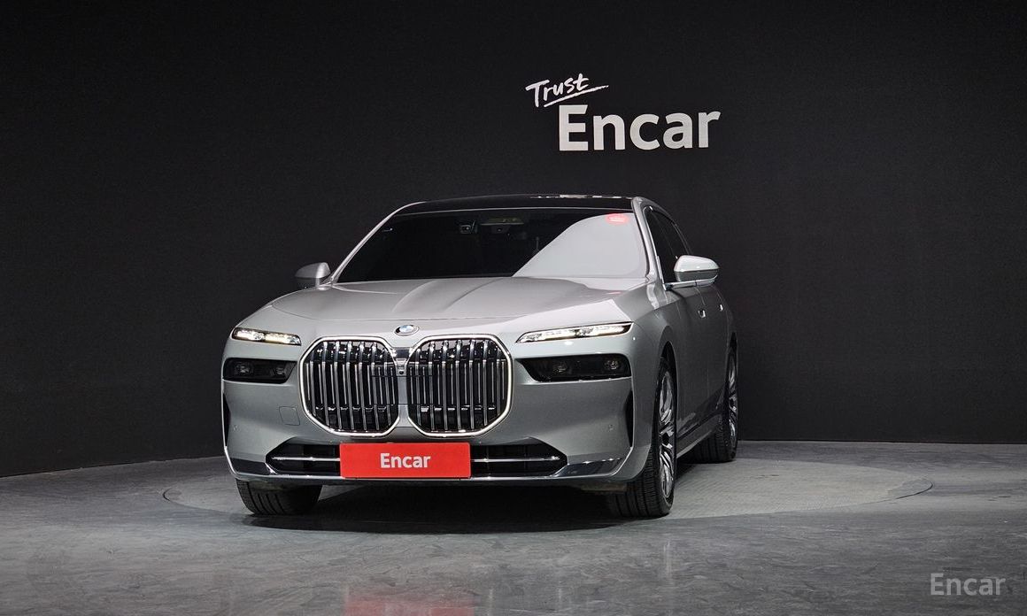  BMW 7-Series