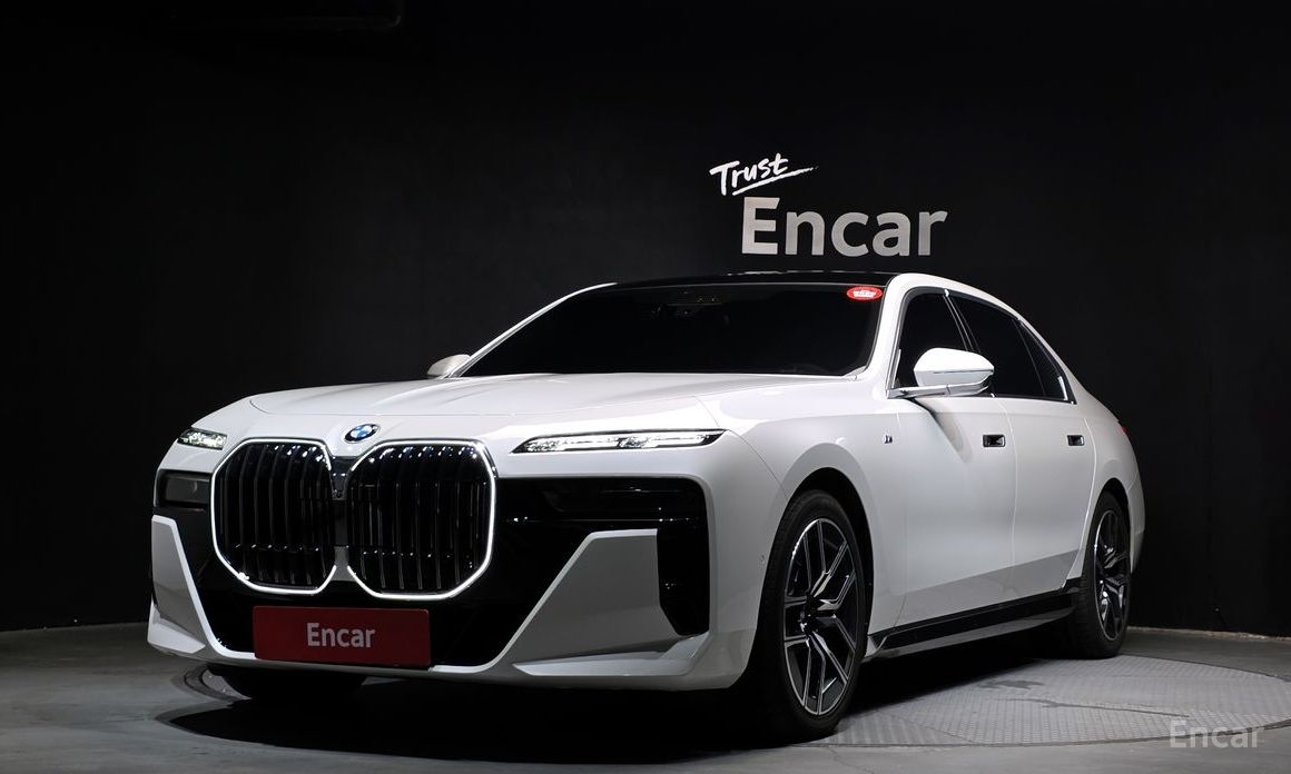  BMW 7-Series
