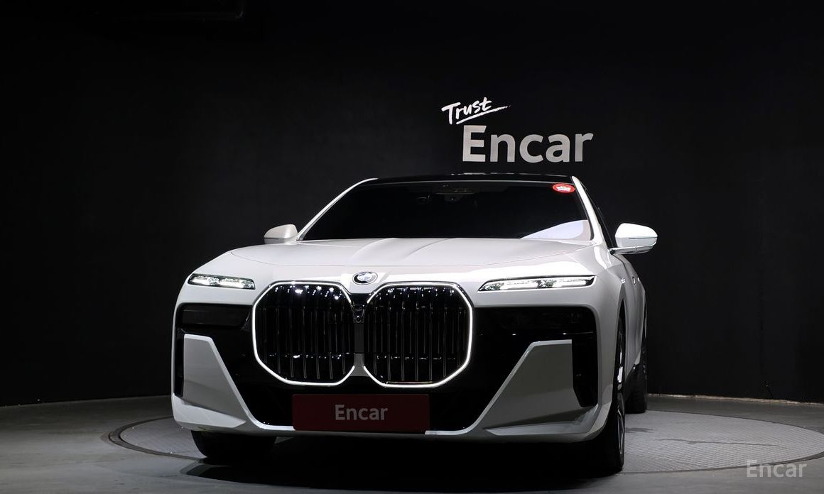  BMW 7-Series