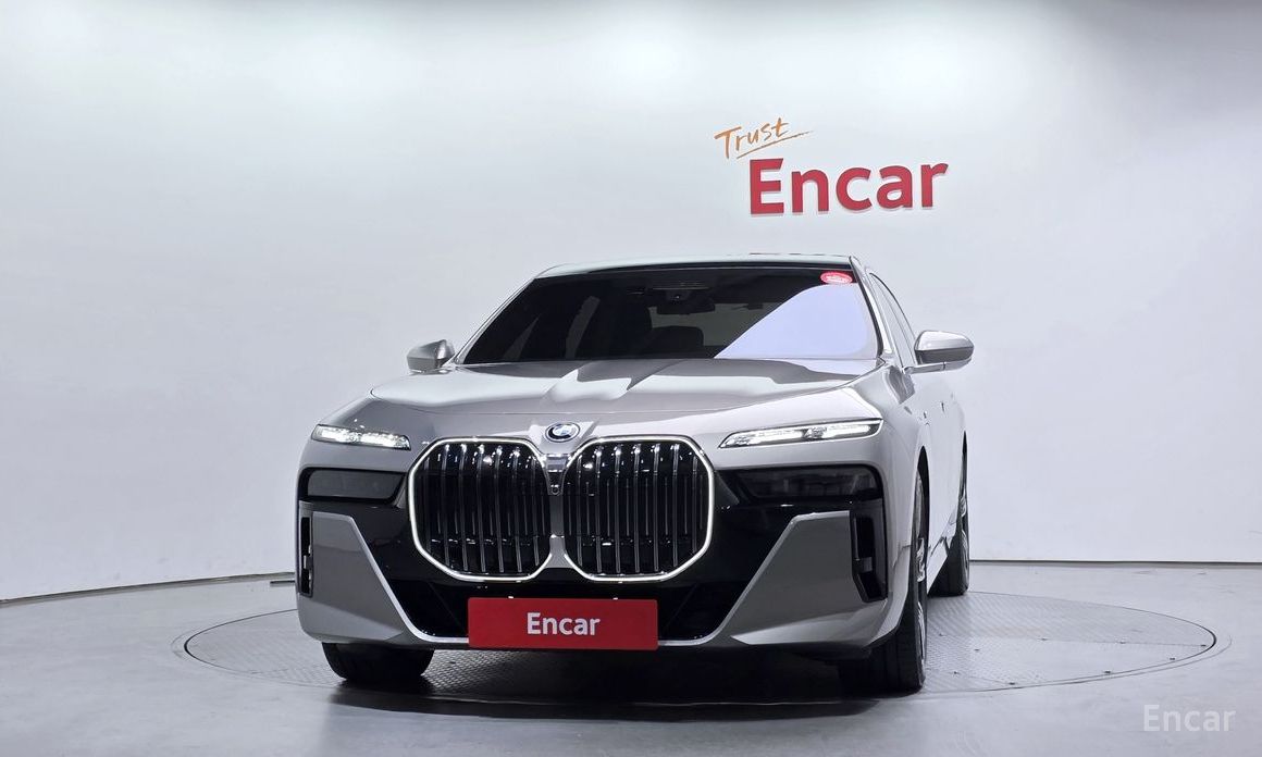  BMW 7-Series