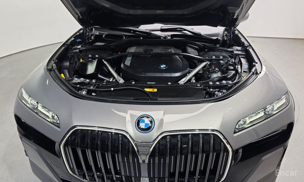  BMW 7-Series
