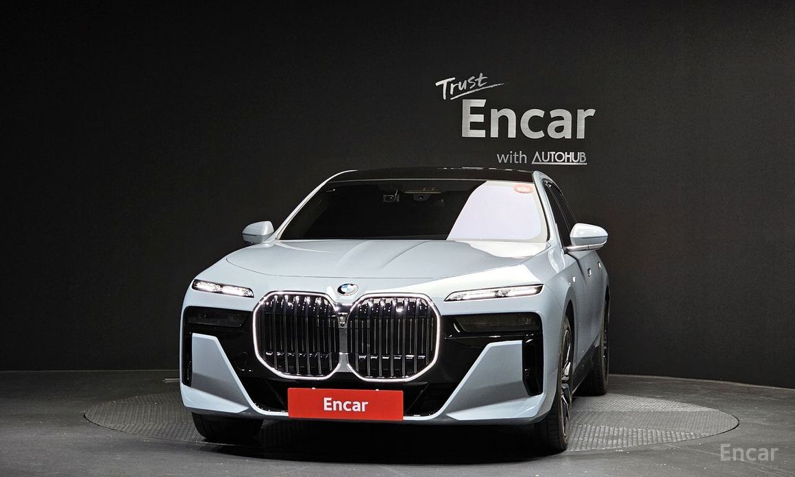  BMW 7-Series