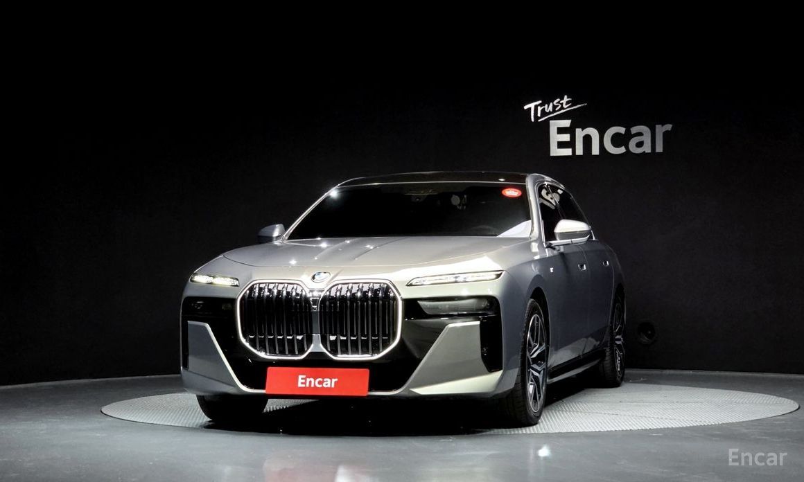  BMW 7-Series