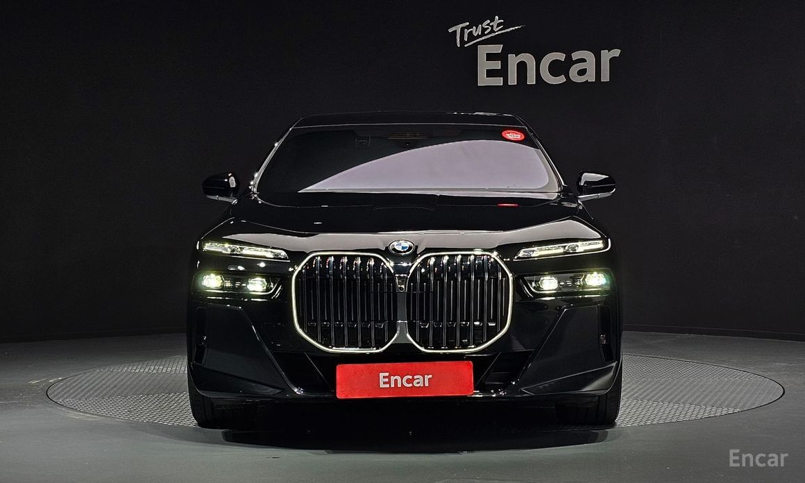  BMW 7-Series