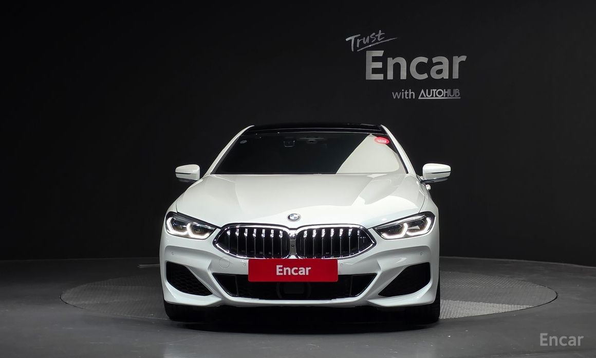  BMW 8-Series
