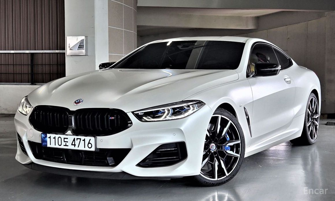 BMW 8-Series