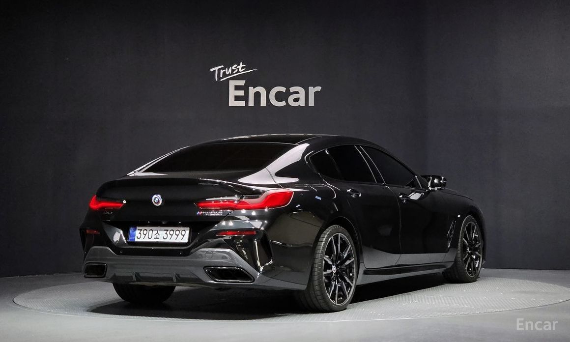  BMW 8-Series