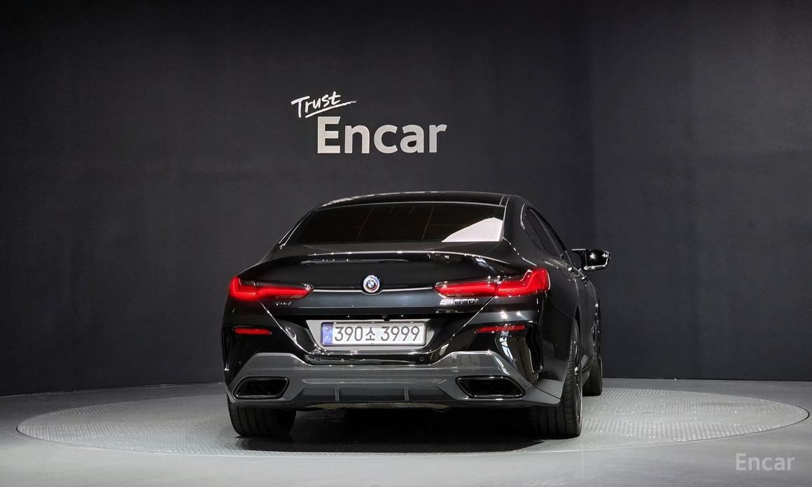  BMW 8-Series