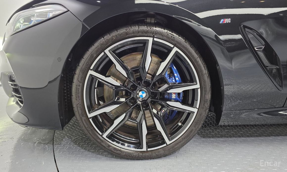  BMW 8-Series