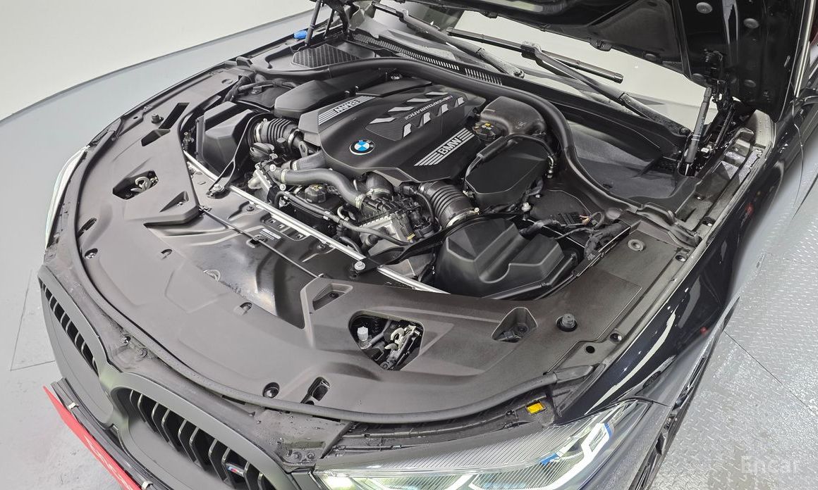  BMW 8-Series