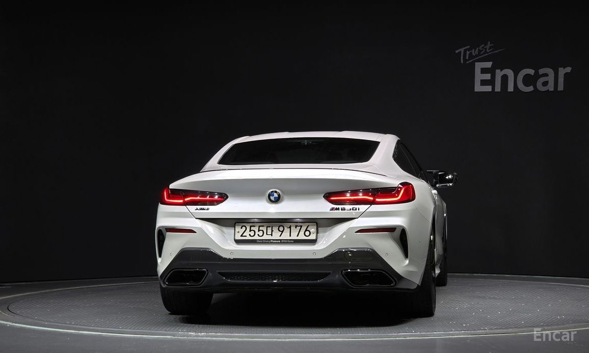  BMW 8-Series